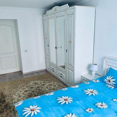 Fine Apartment 2 Jelgava Exterior foto